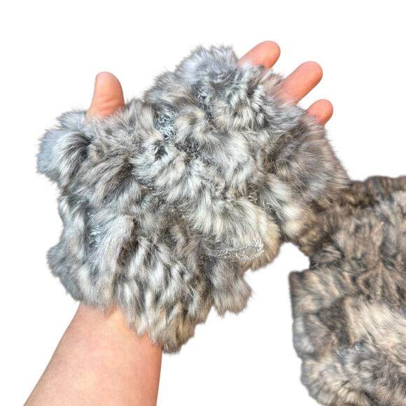 JOCELYN Knit & Rabbit Fur Fingerless Gloves In Light Gray Mist - Picture 3 of 7